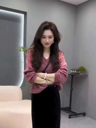 秋装搭配一整套2025年新款韩系百气质简约v领毛衣半身裙两件套装#一套好的衣服可以让你不动声色的美