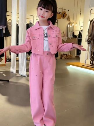 女童春装钉钻牛仔套装中大童重工烫钻韩版时尚直筒裤两件套春秋#上热门#生女儿就是用来打扮的 #生个女儿就要这样穿 #女童穿搭