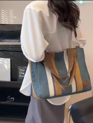 大容量包包女款爆款2025新款大学生上课包通勤托特单肩斜挎包#单肩斜挎包 #大容量包包 #时尚包包