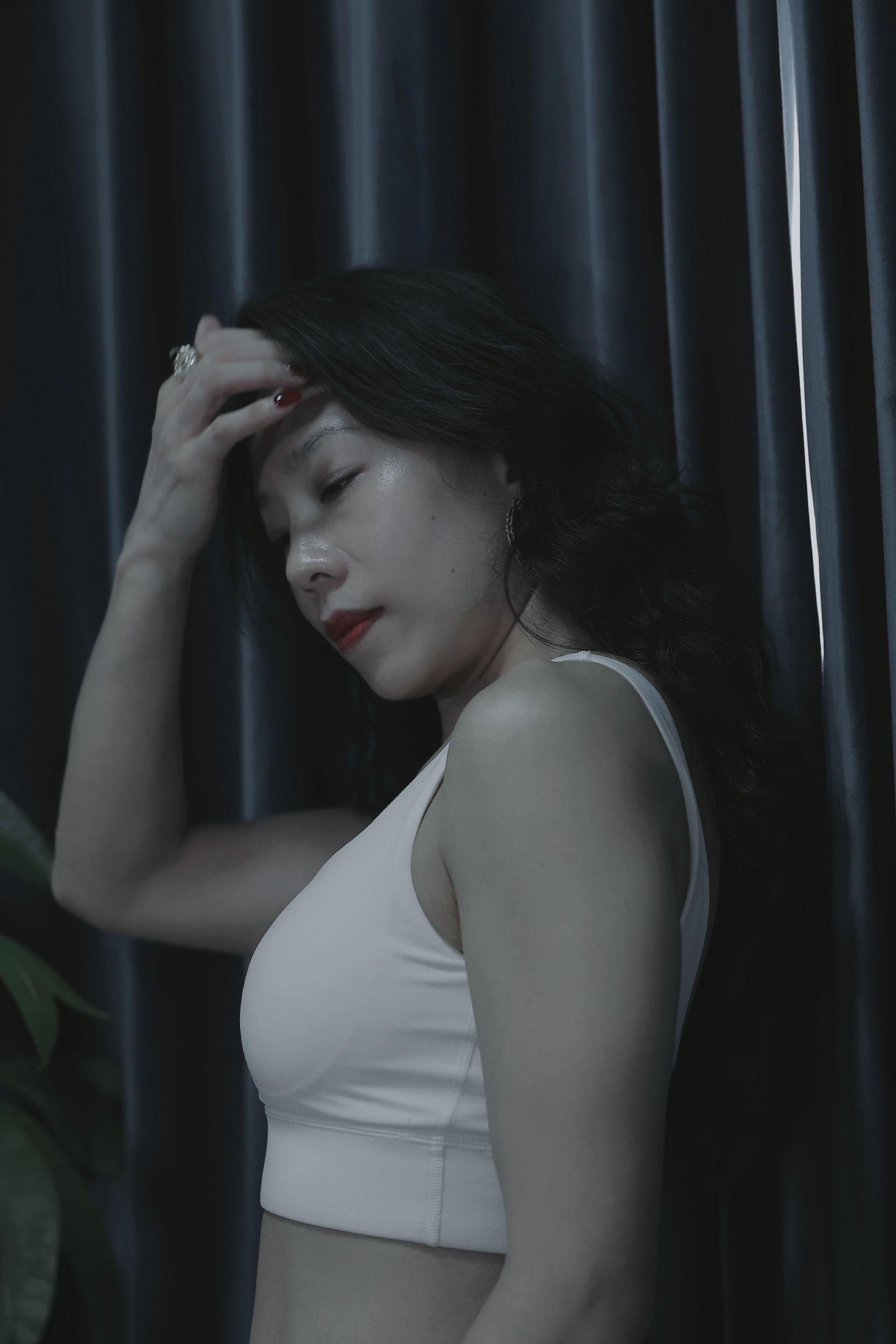 生命几许,遵从自己 会好,迟早。#女神#情绪#是你喜欢的类 型#拽姐#气质这一块拿捏死死的