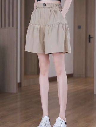 A字松紧高腰冰丝速干五分裤,夏季新款裙裤,显瘦时尚阔腿短裤#夏日穿搭#高腰裙裤#冰丝速干五分裤#a字阔腿短裤#短裤推荐