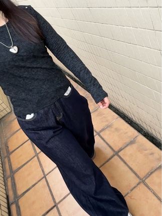 一夜之间突然变冷,    不知是秋天走的太匆忙, 还是冬天来的太仓促,            让人猝不及防!#ootd穿搭 #穿搭 #长袖t恤 #遮肉显瘦 #微胖小个子