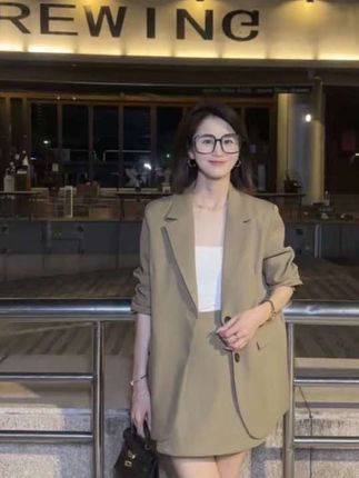 2025年秋季潮流宽松小西装外套女百搭设计师韩版短裙西服裙裤子#今日穿搭 #时尚穿搭 #穿搭风格 #时尚女装 #时尚气质穿搭