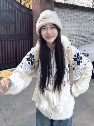 新款复古费尔岛麻花针织衫外套女秋冬季新款宽松慵懒风女连帽开衫#外套穿搭 #秋冬穿搭 #针织开衫 #慵懒风穿搭 #复古穿搭