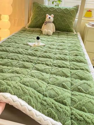 牛奶融床垫 #牛奶绒床垫 #学生宿舍床垫 #可机洗床垫 #牛奶绒床垫可机洗 #牛奶绒床垫保暖又好看