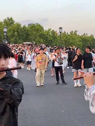 两位数不止一支竹笛咱们赠送全套配件教材老师手把手教学 #竹笛#笛子#初学乐器推荐