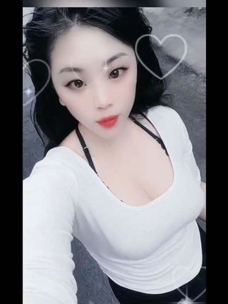 今天爸爸给我打电话说,回来吧,离婚几个月了。离就离吧,不怪你,别任性了,二婚头婚,只要真心过日子,对你好,努力上进,踏踏实实过日子就好,可我上哪里找个不嫌弃我离过婚和我的外貌,不家暴。不赌博,不在外面粘花惹草,下班一起做饭吃,饭后一起散步,走哪里都愿意带着我的男人。我希望以后和我过日子人是因为爱我,想要保护我,想要给我温暖的人,而不是因为我听话懂事,只适合搭伙过日子的人。我以后想要嫁的人是在争吵过后给我买小蛋糕的人,也是在我醉酒以后可以给我讲浪漫和爱的人。爱是坚定的选择而不是一时冲动的喜欢。如果有,我在河北等你来接我回家。#抖音推广 #同城热点 #记录生活 #我是个在家摆烂的全职女儿 #创作者扶持计划