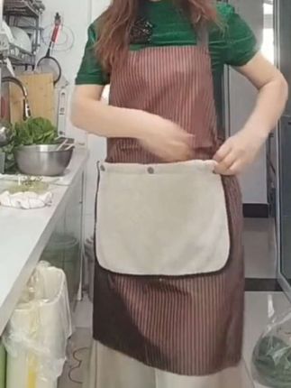 每个女人都要有个自己喜欢的围裙可拆卸加厚擦手巾围裙防水防油2025新款年轻高级感家用厨房男女通用#围裙#防水围裙#防水防油围裙#厂家直销