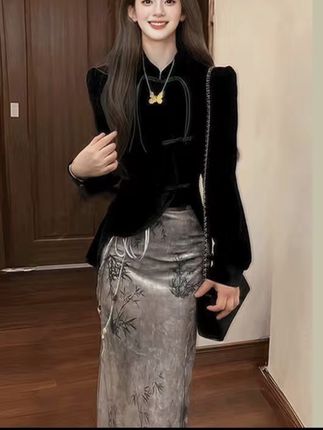 #新中式穿搭 #高腰半身裙套装 #女人味穿搭 #春秋穿搭 #优雅气质