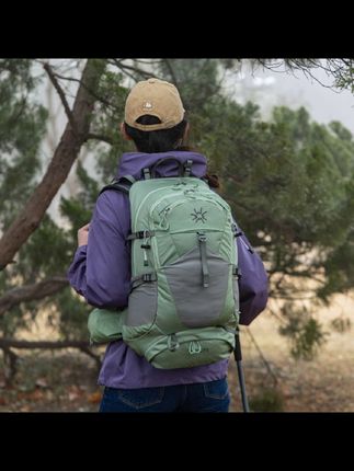 旅行徒步双肩包户外登山包旅游透气悬浮爬山专业大容量男女轻量化#登山包 #旅行包 #徒步包 #双肩包 #户外用品 @DOU+小助手