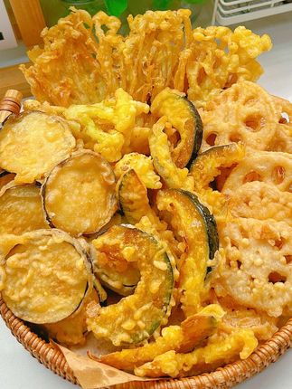 裹一裹炸一炸,在家实现天妇罗自由~酥酥脆脆宝贝超爱吃 #天妇罗 #炸蔬菜 #跟着抖音学做菜 #炸串 #美食教程