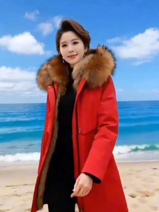 派克服女冬季时尚洋气中长款可拆卸内胆大码连帽加厚大毛领仿#派克服大毛领 #大衣外套 #冬季穿搭 #保暖又好看 #外套