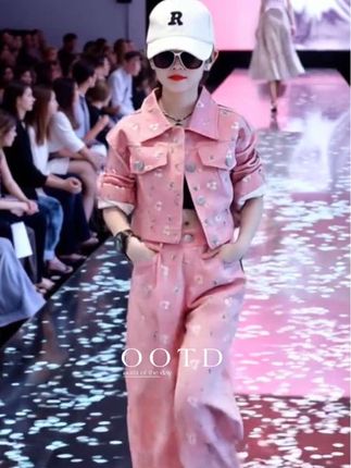#女儿穿搭时髦 #洋气上档次 #炸街女孩 #引领时尚潮流 #气场全开