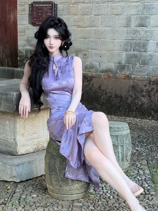 姐姐说紫色很有韵味 #旗袍 #御姐 #纸鱼 #廿廿不忘廿八都 #来江山过十一