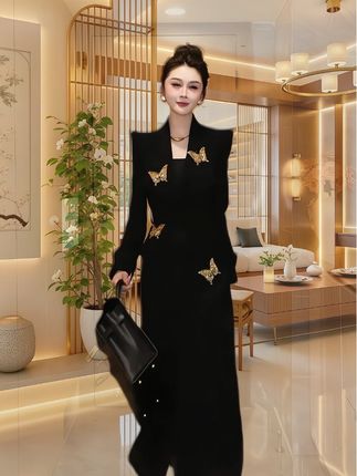 #重工外套 #长款风衣外套 #女装穿搭 #日常搭配 #高级感穿搭