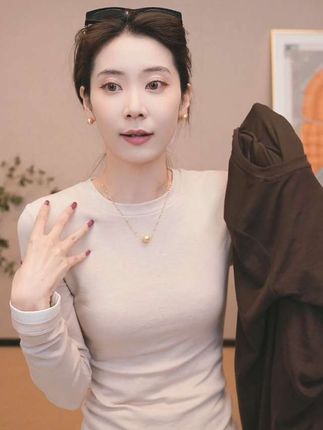 CHENSMCHEN 简约时尚纯色百搭针织衫女休闲显瘦打底衫CST8531TT#优雅气质 #高级感穿搭 #春秋穿搭 #气质范 #轻奢女装