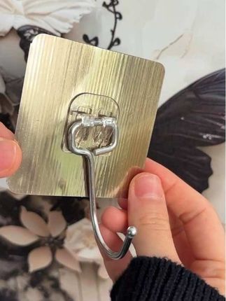 免打孔挂钩 家用无痕免钉挂钩 卫生间强力粘胶排钩 墙面免打孔粘贴衣钩#免打孔钩 #承重强 #不伤墙面