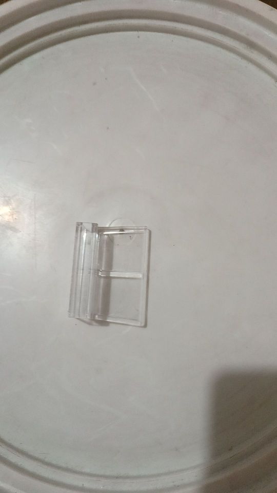 买的这款鱼缸防跳盖太实用了!尺寸适配超准,严丝合缝。材质结实,透明度高,不影响观赏。安装简单,有了它再也不怕鱼儿“越狱”啦,性价比绝了,#我在抖音买买买