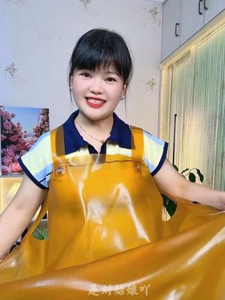 牛筋材质 结实耐磨,防水防油污,久穿不开裂 不发硬,质量非常好,有需要的家人们放心拍!#超便宜超划算#质量杠杠滴#防水防油污围裙