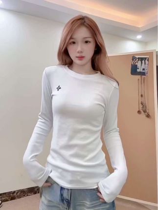 #今日穿搭 #显瘦搭配 #内搭外穿都好看 #显瘦穿搭 #百搭上衣