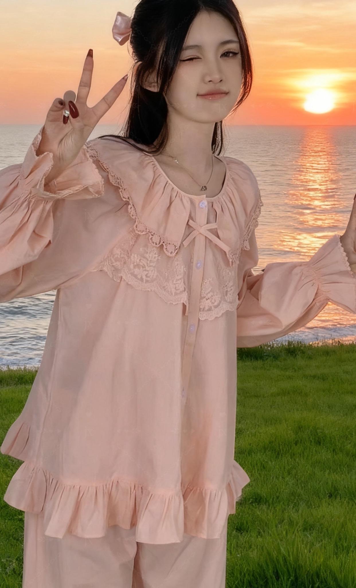 #甜美穿搭 #宅家睡衣秀 #在家也要美美哒 #出游穿搭 #甜系女孩