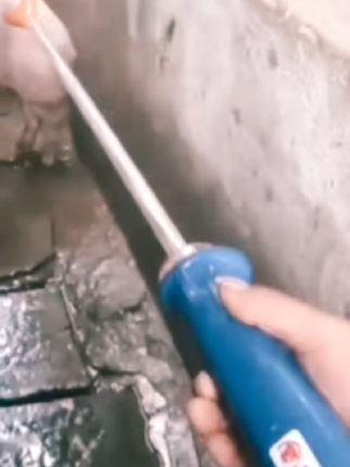 防水赶猪器新款圆手柄 #赶猪器 #赶牛羊神器#赶猪棍棒鞭拍#防水防摔防折耐用#强电力待机长@赶猪神器