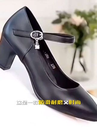 真皮软底走秀鞋配旗袍妈妈粗跟皮鞋女鞋中老年一字扣带跳舞单鞋#好物推荐🔥 #女式精致高跟鞋 #显高显瘦显腿长 #软底软面穿上超舒服 #时尚洋气百搭