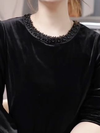 【樱桃草莓】年年2025新款秋冬季时尚百搭气质长袖丝绒打底衫T恤 #时尚女装#质感穿搭#丝绒上衣 #百搭气质 #秋季新款