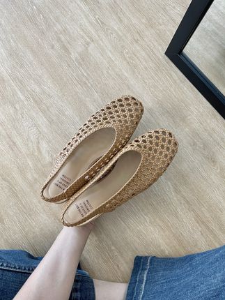 溢出屏幕的度假感~#夏季凉鞋 #穿出高级感 #好看的鞋子都在这里 #传统手工艺 #软底小单鞋