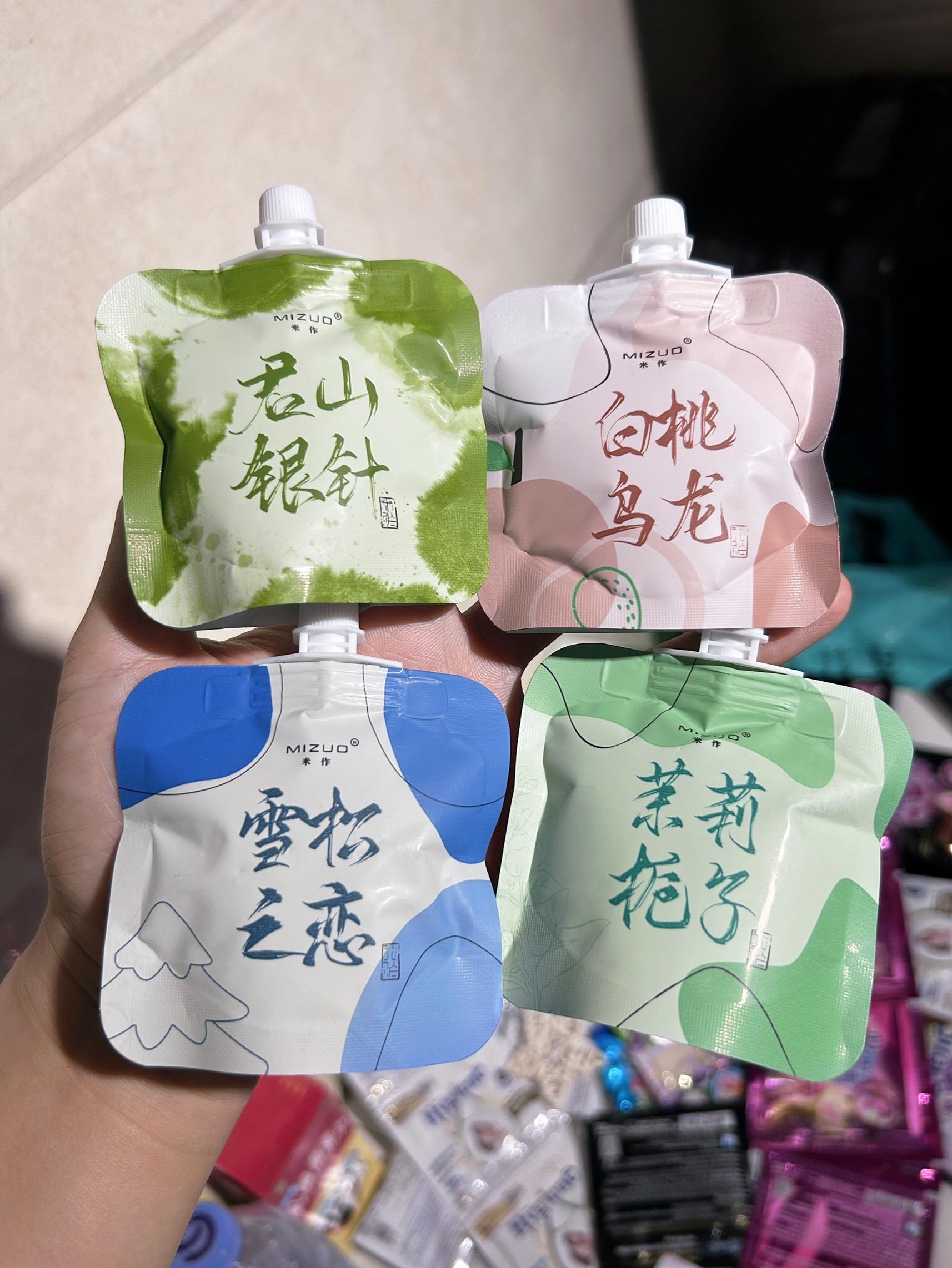 真的好喜欢雪松之恋吖!淡淡的木质香加茶香,真的清冷感十足!关键才这个价,想不心动都难! #手部护理 #平价护手霜推荐 #护手霜推荐 #平价好物