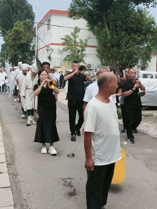#记录当地风俗习惯