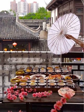 南京夫子庙!!本地人都会去吃的地道老南京菜馆!!#南京 #南京美食 #南京旅游攻略 #夫子庙 #南京菜