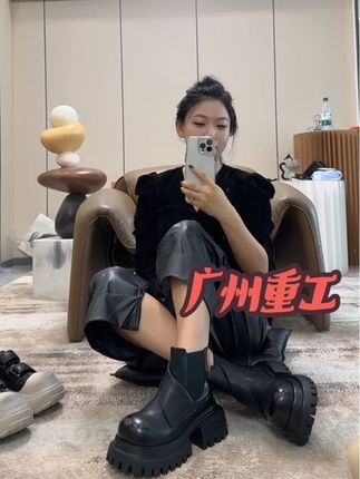 广州重工 单鞋 绒鞋 都给大家准备好了!#随心而悦live起来 #公牛世家让每一步都有戏 #和姜妍造型填空赢新衣 #女鞋#烟筒靴 @抖音小助手