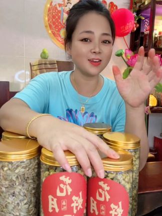 姐妹们,国庆节快乐!#石斛 #滋补养生食材