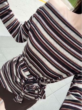 #今日穿搭 #条纹控 #裙子穿搭 #精简穿搭 #辣妹穿搭