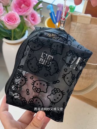 加宽立体设计,眉笔、化妆刷、口红随便塞!连气垫都能横着放,干净整洁一目了然,拿取也方便#学生党平价安利 #无限回购的宝藏单品 #收纳包#收纳整理#网纱收纳袋