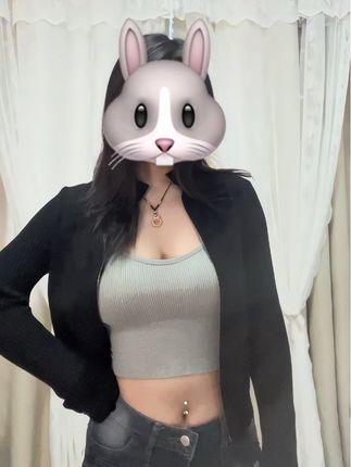 #吊带 #灰色 #针织开衫 #小肚腩