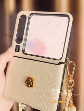 🌿🌸小香风鳄鱼纹皮质手机来袭了🌸坚持原图直出#华为purax手机壳#小米mixflip2#华为pocket2#三星zflip7#荣耀magicvflip2手机壳