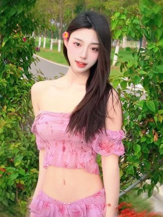 我本就明媚张扬 在鲜花和爱里长大