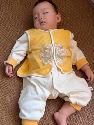 品质特别好的国风连体衣,还是a类品质,面料柔软舒适,宝宝穿上好有仪式感#周岁服#婴幼儿服饰 #秋季新款 #连体衣 #新中式穿搭
