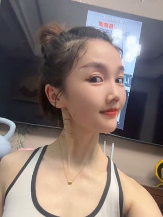 面对真实的自己,滑盘真香 两个月从118斤到106斤!不能再掉了,保持住。#滑盘燃脂 #滑盘 #抖音小助手dou上热门