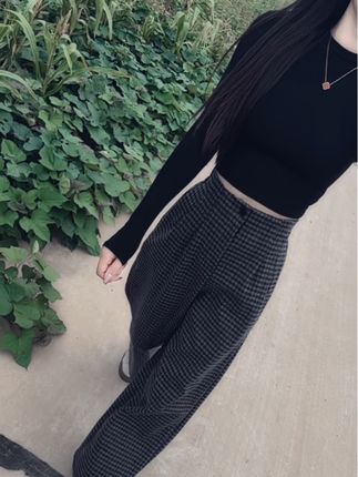 我可以穿正装,也可以穿潮牌,可以喝纯净水,也可以喝咖啡,可以很强势,也可以很温柔,凡事没绝对,取决于你是谁……