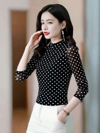 气质时尚半高领长袖打底衫洋气波点印花小衫显瘦上衣女经典百搭T #波点上衣 #网纱打底衫 #黑白配穿搭 #修身显瘦上衣 #时尚内搭