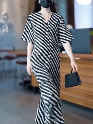 #夏季干净风穿搭#毫不费力地打开初秋穿搭#一击即中的夏日穿搭#解锁职场穿搭#夏季穿搭清凉一夏