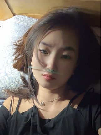 因为你的背叛,突然就产生了报复的想法! 也想当回小san,去享受别人老公怀里的甜言蜜语,享受别的男人带着吃喝玩乐,不参与他的柴米油盐,我也能温柔大方,善解人意的样子。 可一想到爸妈抬不起的头、孩子被戳的脊梁,这缺德事我做不出! 凭什么背叛者能毫无负担?那些破了婚姻底线的人,怎么做到这么没有廉耻之心的,背叛婚姻的人不管男女都会有好下场吗?#离婚#背叛 #婚姻情感