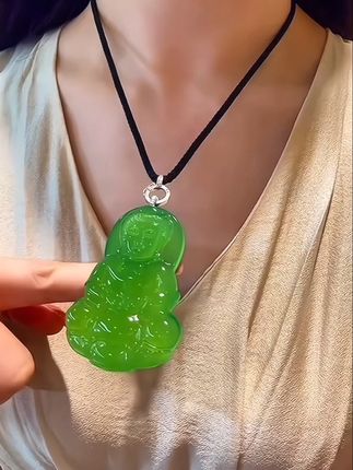 #吊坠 #完美搭配 #观音 #天然翡翠珠宝饰品 #礼物推荐