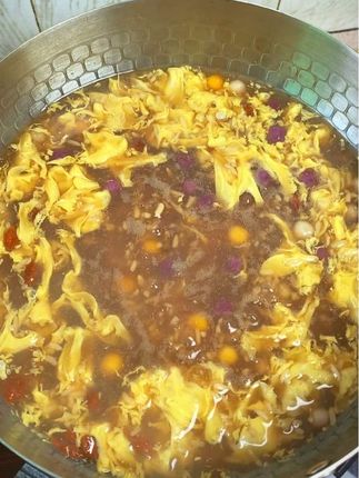 天冷了,作为一个合格的老公一定要老婆做#红糖芋圆 甜甜的 暖暖的 糯糯的太好吃啦#秋冬热饮#酒酿圆子