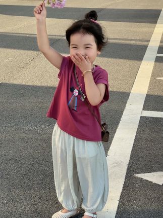 你才不是偷走妈妈青春的小偷 你是妈妈的另一个青春#生女儿就是用来打扮的 #韩系穿搭 #女童套装 #短袖t恤 #防蚊裤