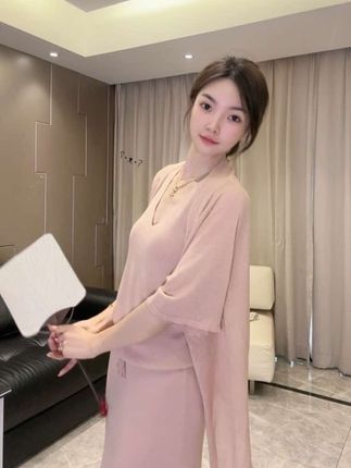 买到自己喜欢的衣服就是想拍照,人生还有几年的年轻时光呢?享受当下#幼儿园 #开学#医美