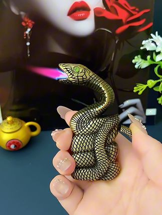 新款创意摆件“招财灵蛇”红色火焰防风打火机 #高级感创意打火机 #高档摆件 #送老公的七夕节礼物